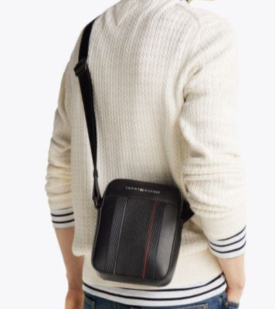 T.O.M.M.Y H.I.L.F.I.G.E.R Mixed Texture Reporter Bag