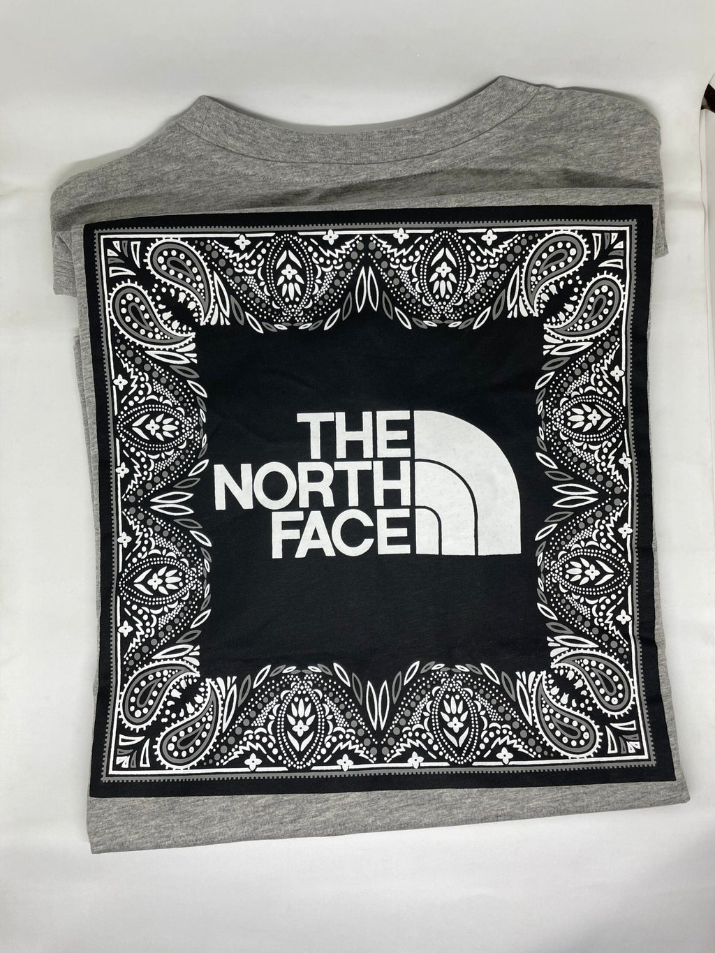 T.h.e. N.o.r.t.h. F.a.c.e. T-shirt Gray