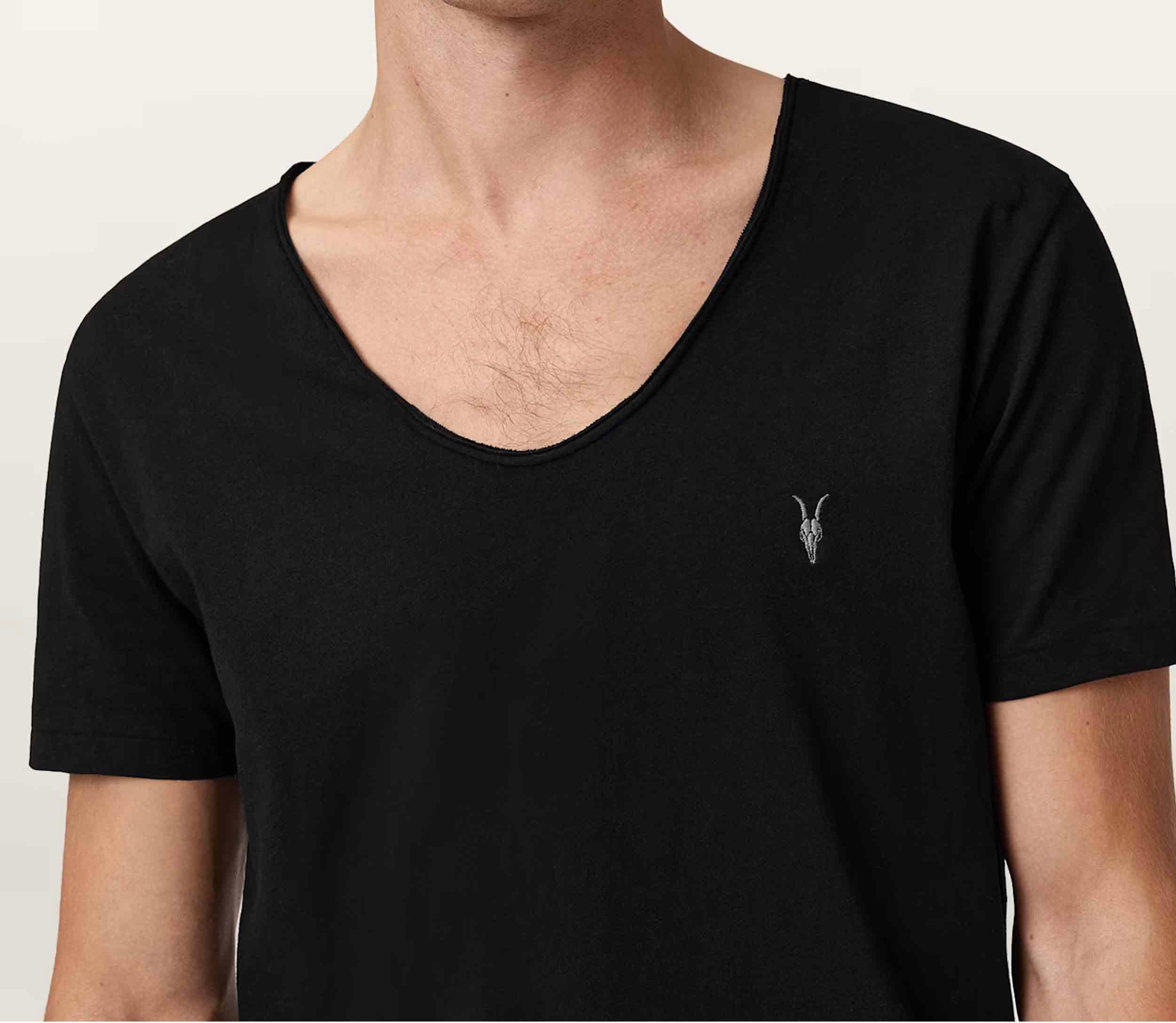 A.l.l.S.a.i.n.t.s Tonic Scoop Neck Slim Ramskull T-Shirt