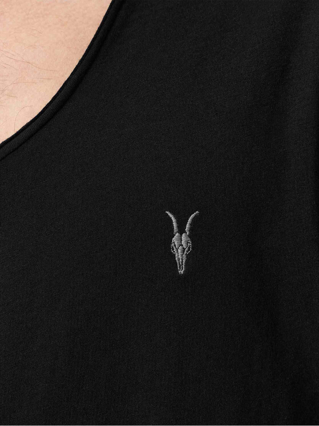 A.l.l.S.a.i.n.t.s Tonic Scoop Neck Slim Ramskull T-Shirt